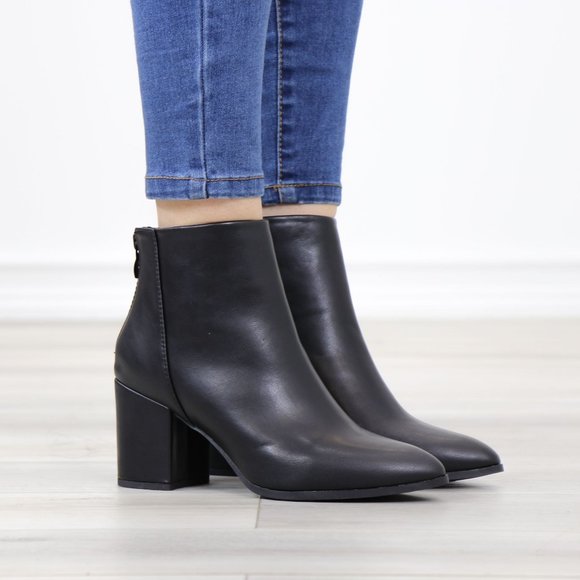 Block Low Heel Above Ankle Boots Pointed Toes Black Synthetic Leather - Picture 3 of 12